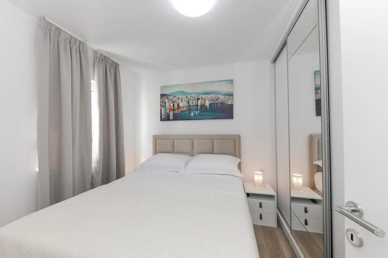 Enjoy Trogir Ciovo Apartamento 0*,
