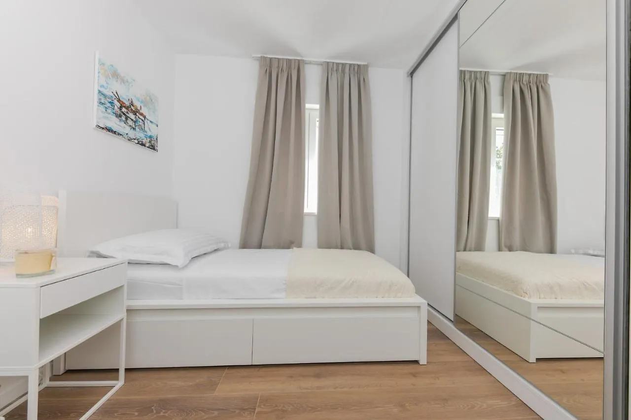 Enjoy Trogir Ciovo Apartment Croatia